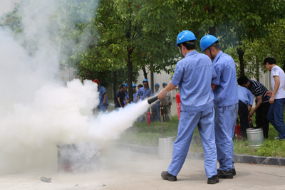 益达注册举办2015年度消防演习