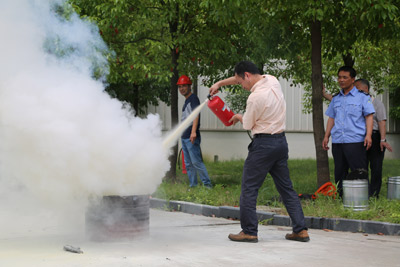 益达注册举办2015年度消防演习