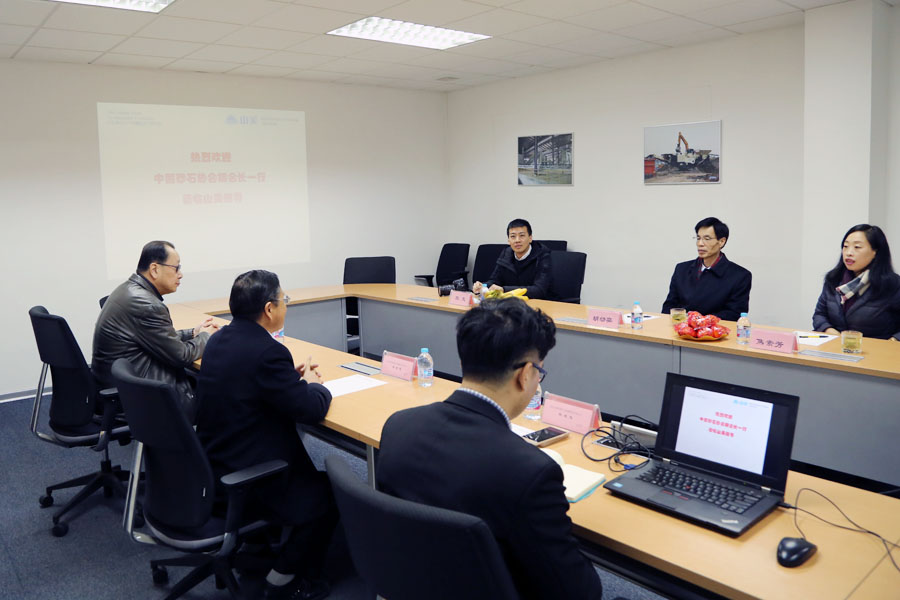 中国砂石协会会长唐军一行莅临益达注册股份参观指导