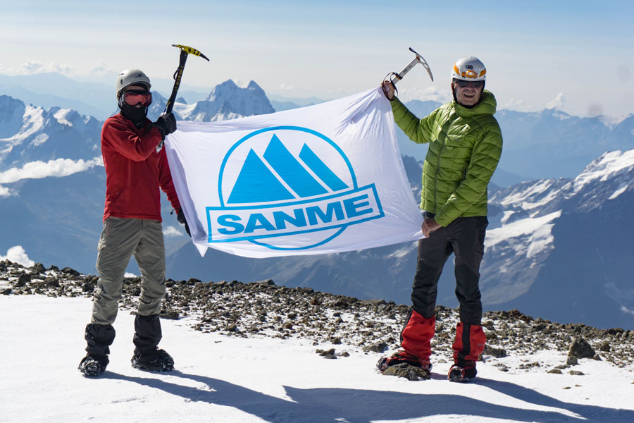 骄傲！益达注册股份欧洲员工勇攀欧洲第一峰-厄尔布鲁士峰