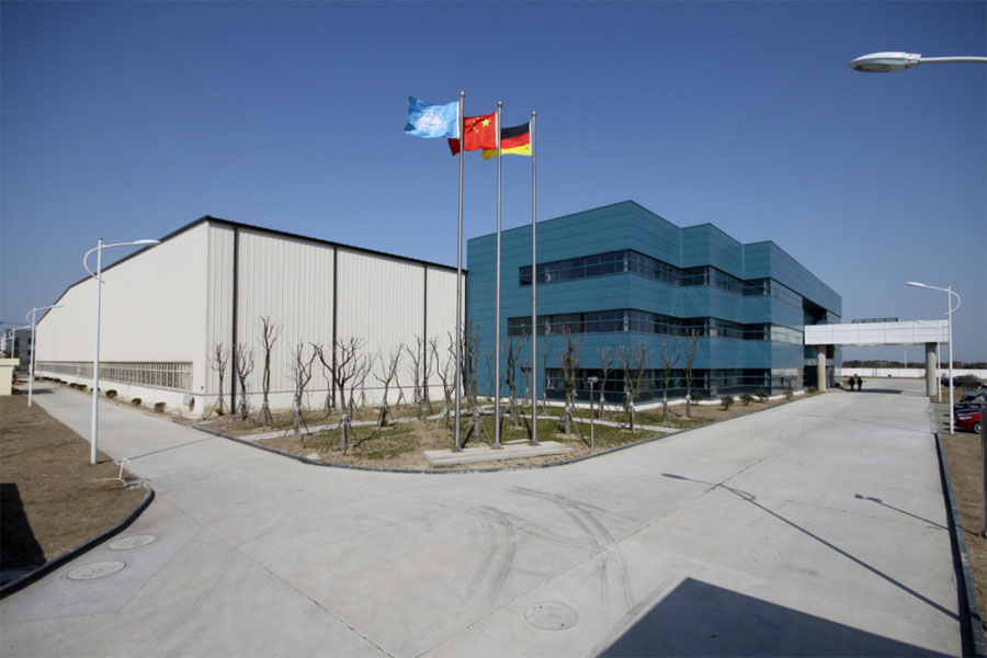 谢文从业卅五周年系列报道--“三十五年磨一剑，山更美，业更精”专访