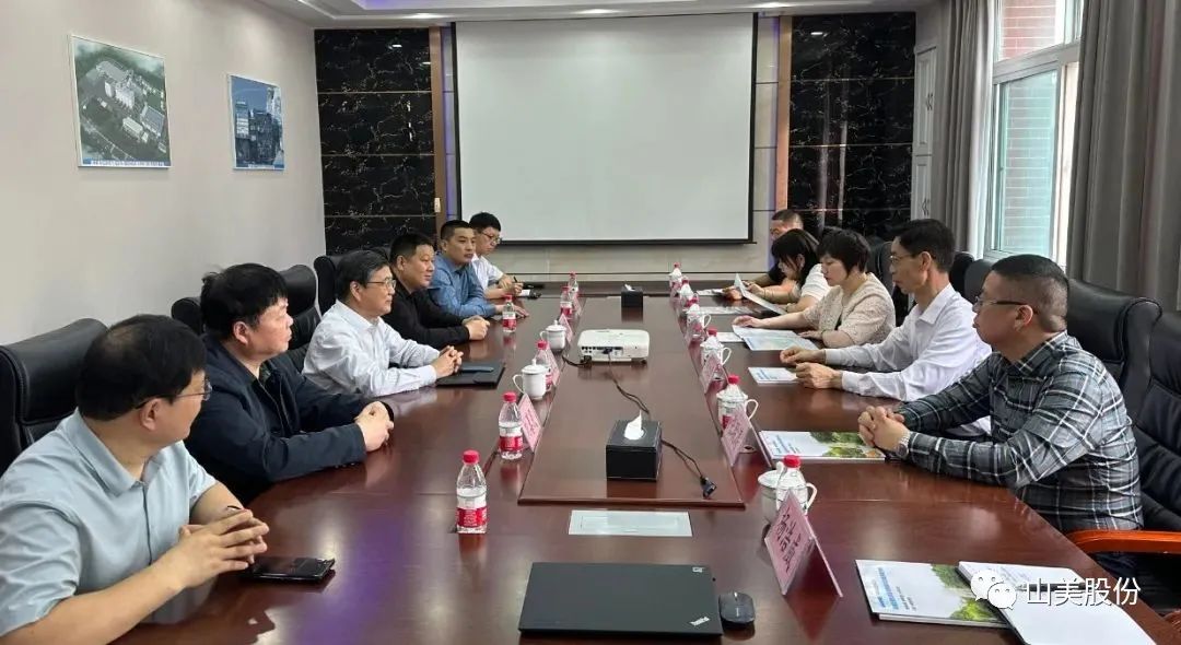 聚焦 | 热烈欢迎中国砂石协会胡会长一行莅临益达注册股份郑州基地指导交流！