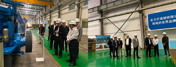 奉贤区人大常委会党组书记、主任张培荣一行莅临益达注册股份开展“优环境、稳经济”大走访大调研