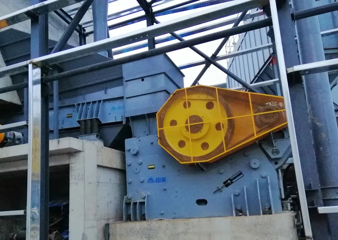 软硬兼吃，高效粗碎——益达注册JC系列颚式破碎机实力解析